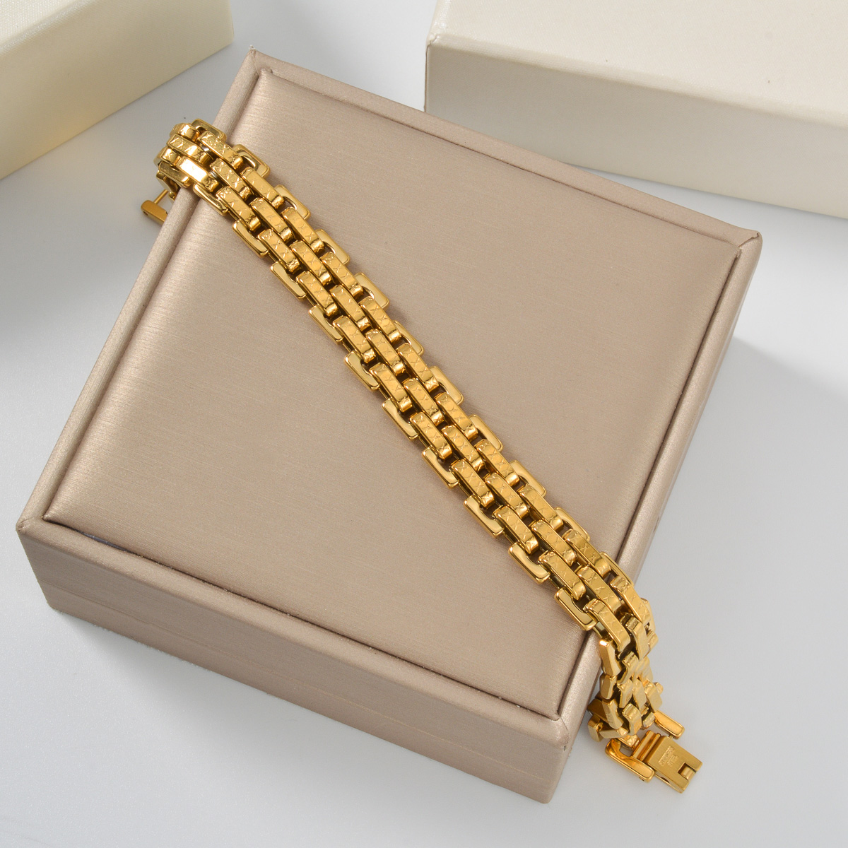 Cinturino per Orologio Retrò,  - Unique Jewelry Watches recensione e prezzo