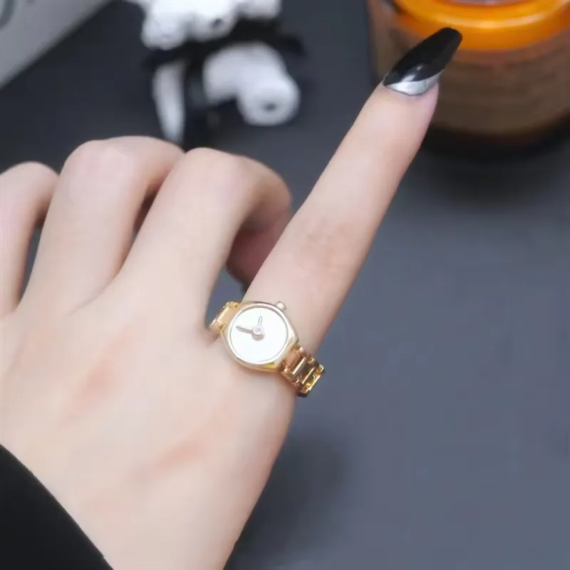Anello Aperto con Design Unico - Unique Jewelry Watches recensione e prezzo